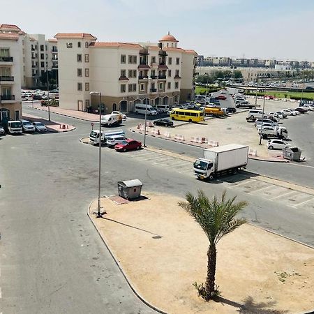 Newly Furnished Cozy One Bed Room Apartment 2 Bathroom City View Dubai Exterior photo